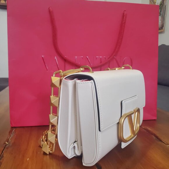 Valentino Garavani Stud Sign Shoulder Bag - Picture 3 of 4